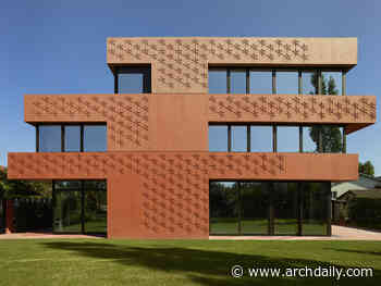 The Twin-Lah Residence / G8A Architecture & Urban Planning + ColliNFontaine architectes - ArchDaily