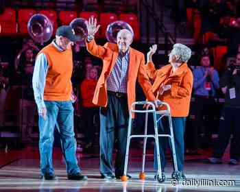 Illini coaching legend Lou Henson passes away - Daily Illini