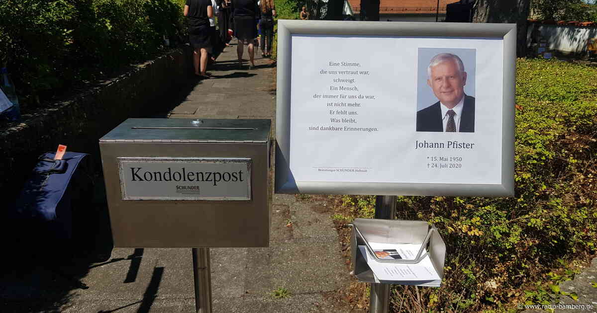 Angehörige, Freunde und Kollegen nehmen Abschied von Johann Pfister