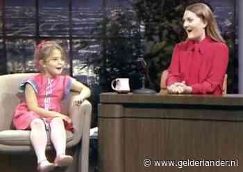 Drew Barrymore interviewt zichzelf als 7-jarige voor teaser van nieuwe talkshow