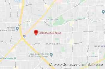 Possibly armed man barricaded inside home in southwest Houston - Houston Chronicle