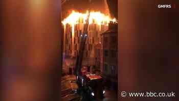 The Cube: Bolton student flats blaze evacuation 'saved many lives' - BBC News