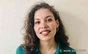 Cymuned Cymru'n rhy 'amddiffynnol o'i hunaniaeth'