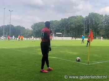 NEC na spetterende start simpel voorbij opgetrommelde werkloze profs