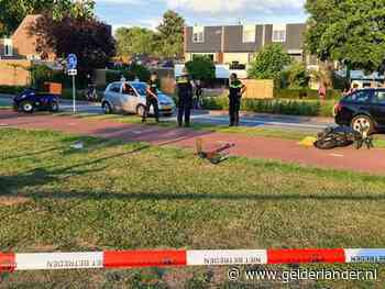 Bestuurder snorscooter zwaargewond bij botsing met quad op fietspad Huissen