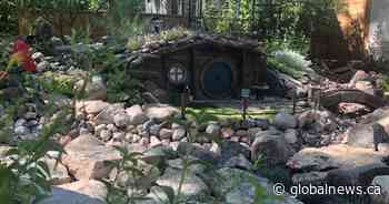 Hobbits move into Saskatoon neighbourhood to the delight of visitors