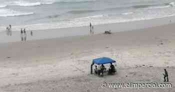 Bañistas viajan al sur para encontrar playas abiertas en Rosarito - FRONTERA.INFO