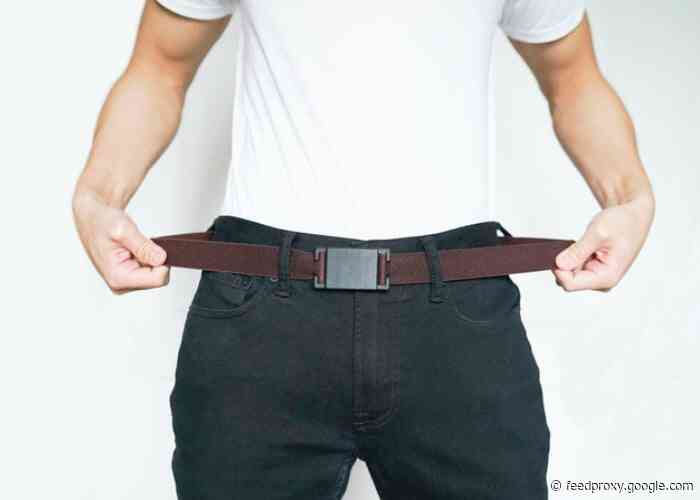 Urban Belt with magnetic buckle expands and contracts automatically