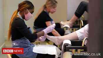 Coronavirus: Businesses begin to pay towards furlough scheme