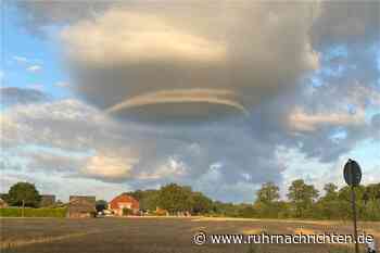„Ufo-Wolken“ sorgen über Vreden für Spekulationen: Meteorologe klärt auf - Ruhr Nachrichten