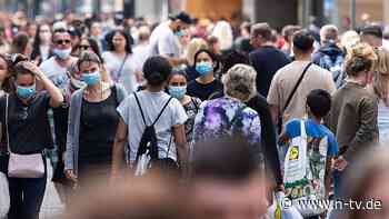 "Wirtschaft verkraftet das kaum":Haseloff fürchtet erneuten Lockdown - n-tv NACHRICHTEN