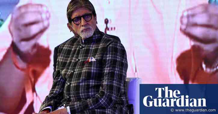 Amitabh Bachchan leaves hospital after catching coronavirus