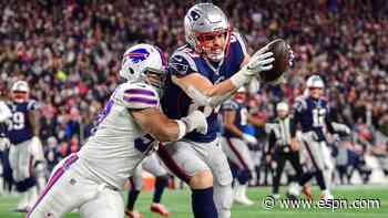 TE LaCosse becomes 8th Patriot to opt out