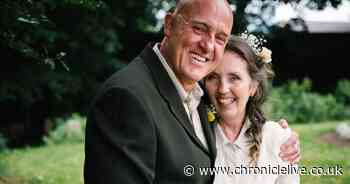 Prudhoe mum with terminal cancer gets married after being given months to live