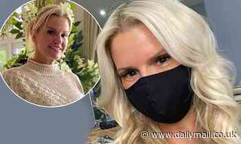 Kerry Katona shows off new blonde hair extensions in photos