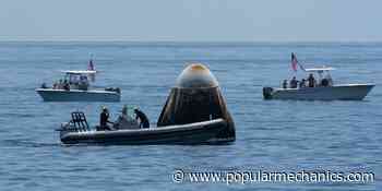 Boaters Invaded SpaceX's Splashdown Zone. That's a Terrible Idea.