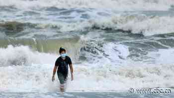 Isaias regains hurricane strength as it barrels toward Carolinas