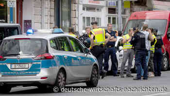Schüsse und Autobrand bei versuchtem Banküberfall in Berlin