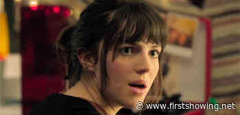 Ella Hunt Pretends to Be a Band Manager in 'Kat and the Band' Trailer