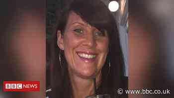 Lindsay Birbeck: Murder accused 'was offered money to move body'
