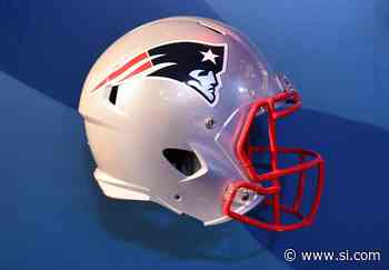 Former WR Troy Brown Will Be Coaching 3rd Position For Patriots This Year - Sports Illustrated