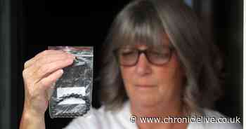 NHS worker scammed on Amazon - and left with just two tacky looking bracelets