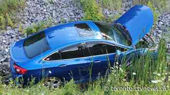 Highway 404 crash in Newmarket leaves man dead
