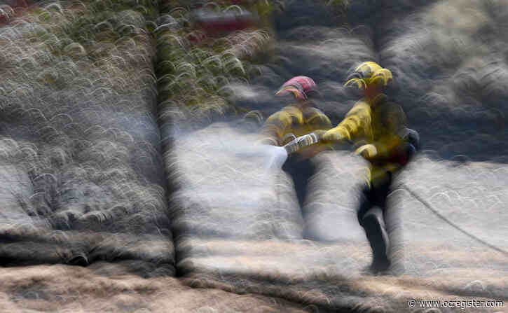 Apple fire 30% contained; firefighters working to protect Oak Glen, Forest Falls