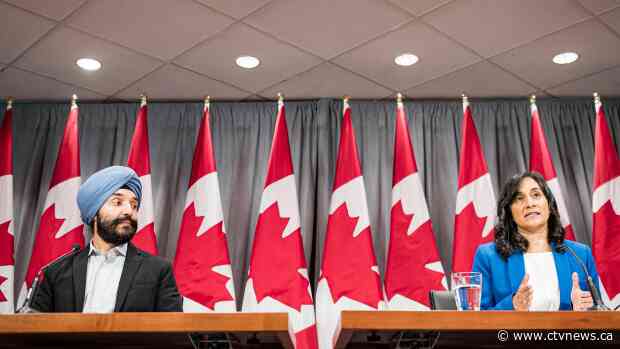 Feds strike deal with pharmaceutical firms for millions of doses of COVID-19 vaccine