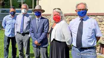 Jasper's mask bylaw hits the streets, with compulsory coverings on townsite sidewalks