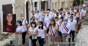 Villeneuve-lès-Avignon : plus de 300 personnes à la marche blanche pour Sarah - La Provence