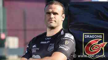Jamie Roberts: Wales centre signs for Dragons - BBC Sport
