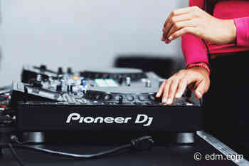 Pioneer DJ Announces New Season of "DJs in PJs" with Kaskade, Modestep, More - EDM.com