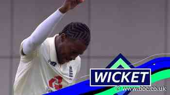 England v Pakistan: Jofra Archer bowls Abid Ali for 16