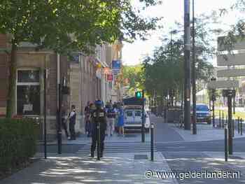 Geradicaliseerde gijzelnemer Franse bank geeft zich over