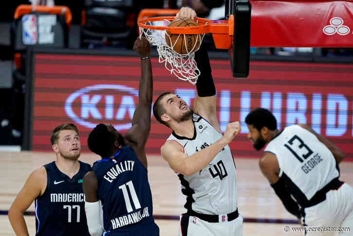 Zubac leads Clippers to win over Mavericks in possible playoff preview