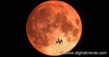 Hubble demonstrates how to see exoplanet atmospheres by using lunar eclipse