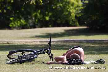 UK heatwave: London braced for 'hottest day of the year'