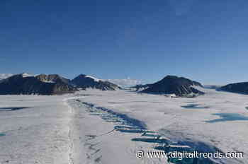 A Canadian ice shelf has collapsed into giant ice islands
