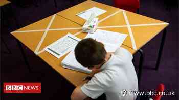 Coronavirus: Face coverings advised in Republic of Ireland's secondary schools