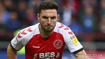 Hull City sign Fleetwood's Lewie Coyle & ex-Bolton man Josh Emmanuel - BBC News