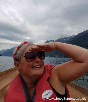 Bolton teacher who travelled the world after cancer diagnosis dies - The Bolton News