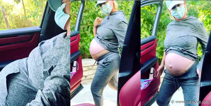 Pregnant Katy Perry Dances Alongside the Car While Orlando Bloom Drives - Watch Video!