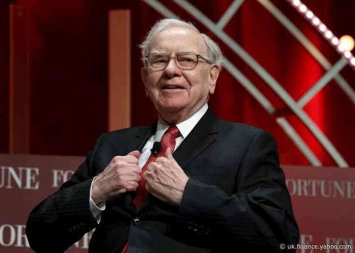 Coronavirus punishes Warren Buffett, as Berkshire Hathaway takes big writedown