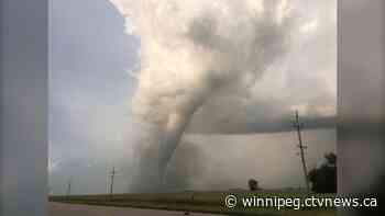 Tornado touches down south of Virden, Man. Friday evening