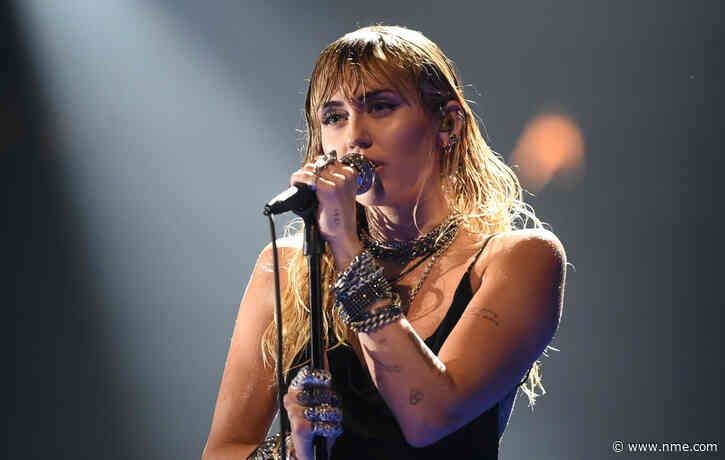 Miley Cyrus gears up to release new single, ‘Midnight Sky’