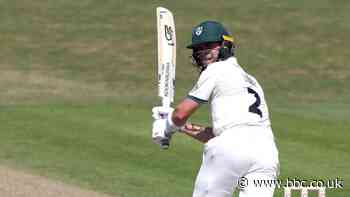 Bob Willis Trophy: Libby and D'Oliveira tons boost Worcestershire against Glamorgan