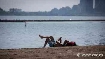 Toronto under heat warning with mercury to hit low 30s Sunday, Monday