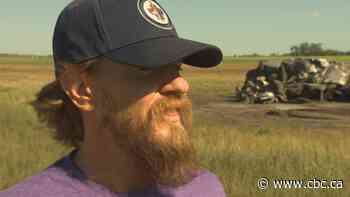 Storm chaser recounts 'monster' tornado that killed 2, injured 1 near Virden, Man.