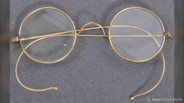 Gandhi's glasses found in U.K. auctioneer's mailbox